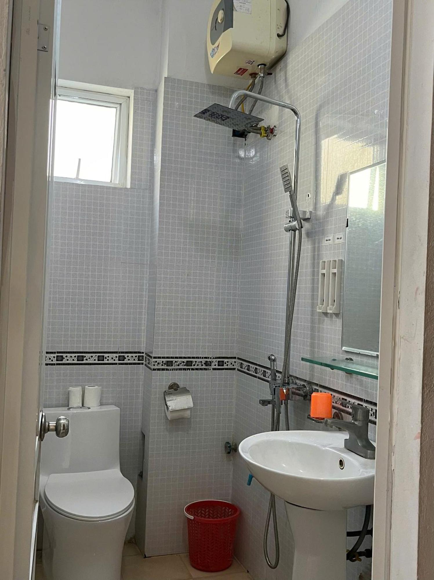 Huy Hoang Airport Bed & Breakfast Ханой Екстериор снимка